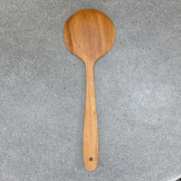 Product image of the product “Wooden round ladle, made of teak wood, 26 cm Length ”
